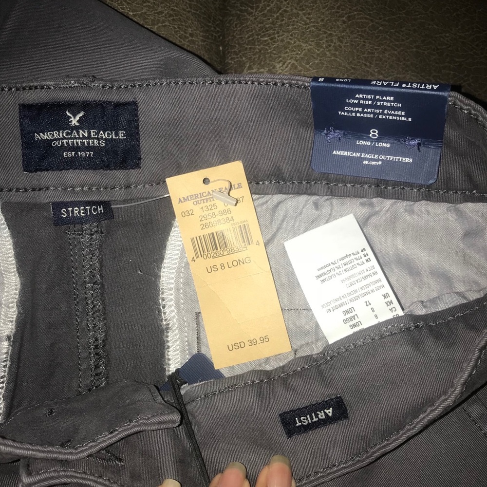 AMERICAN EAGLE JEANS